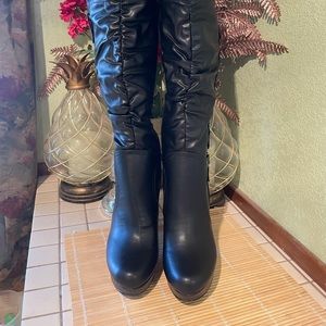 Guess Stiletto Boots